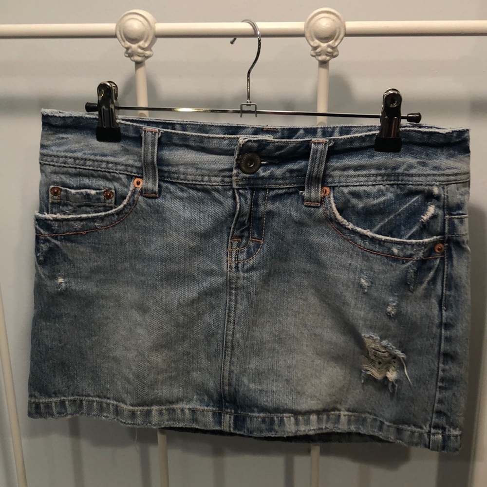 American Eagle Light Wash Denim Mini Skirt